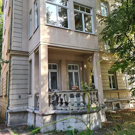 In Mit Garten By Interhome