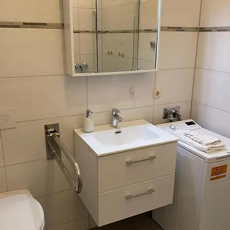 Lägenhet In Mit Garten By Interhome Weimar (Thuringia)