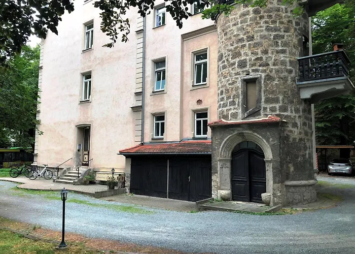 Apartment In Mit Garten By Interhome *