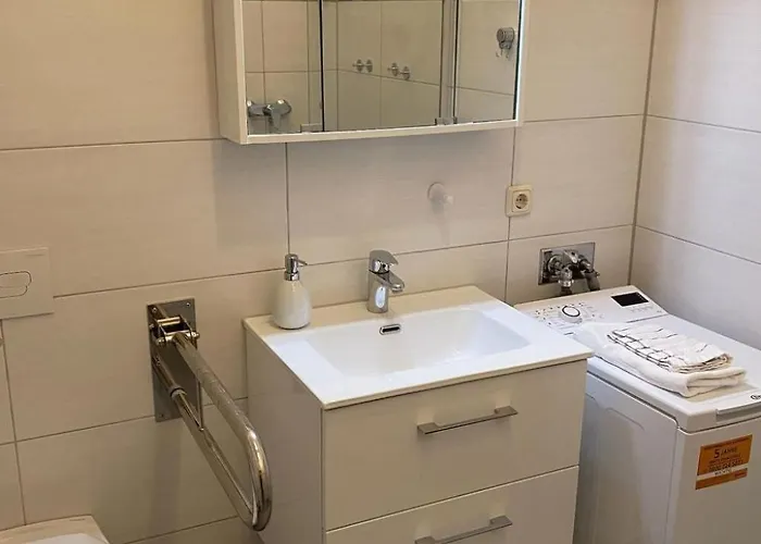 Apartment In Mit Garten By Interhome Weimar (Thüringen)